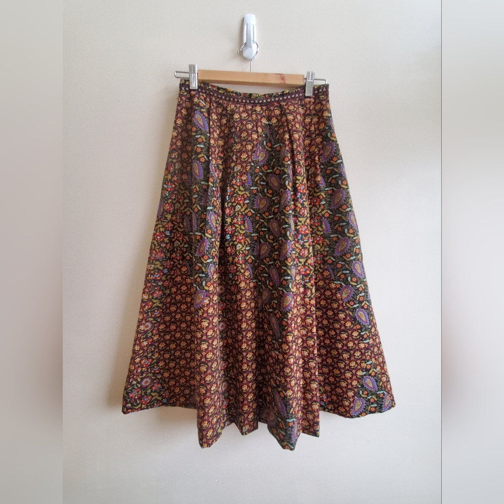 Vintage Regina Porter mixed pattern A-line Skirt Size 10, size runs small